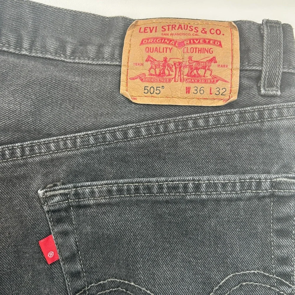Vintage Levis 505 Mens 36x32 Black Denim Jeans Made In Canada Blank Red Tab